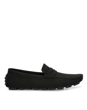 slip-on loafers with braided hem