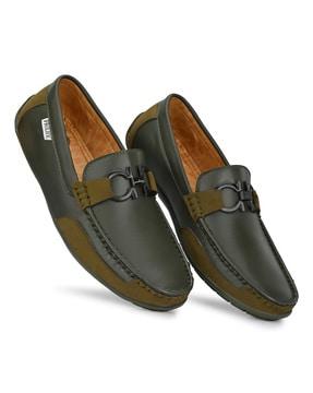 slip-on loafers with braided hem