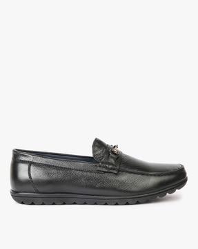 slip-on loafers with metal accent