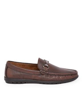 slip-on loafers with metal accent