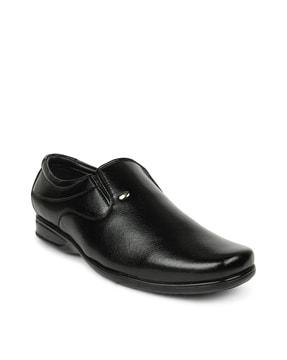 slip-on round-toe formal shoes 