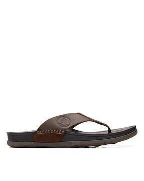 slip-on sandals buckle closure