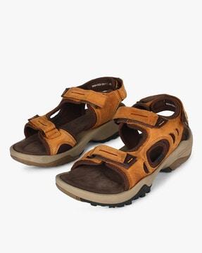 slip-on sandals with velcro fastening