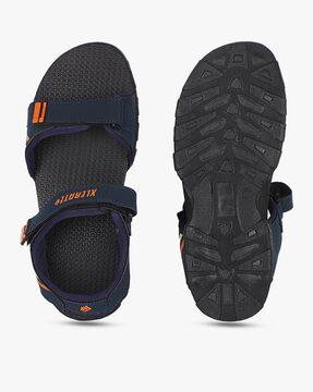 slip-on sandals with velcro fastening