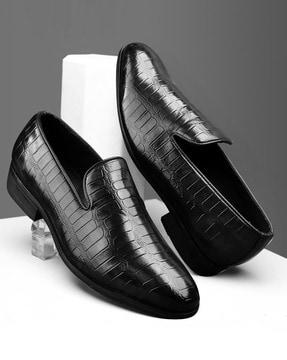 slip-on shoes with pu upper