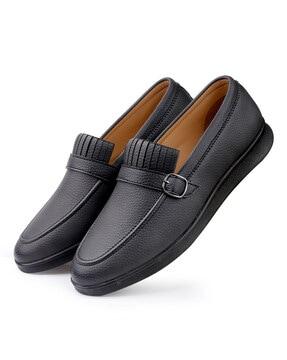 slip-on shoes with pu upper