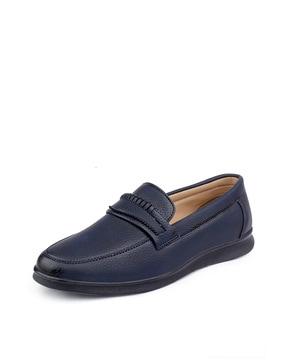 slip-on shoes with pu upper