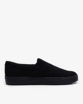 slip-on sneakers with elasticated gussets