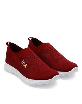 slip-on sports shoes