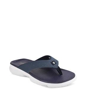 slip-on thong-strap flip flops