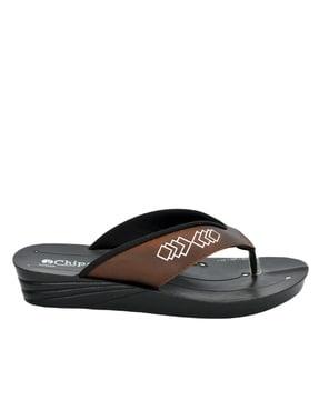 slip-on thong strap sandals