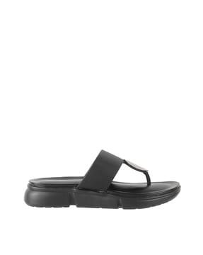 slip-on thong-strap sandals