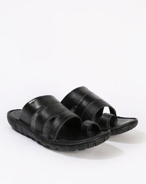 slip-on toe-ring sandals