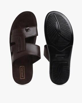 slip-on toe-ring sandals