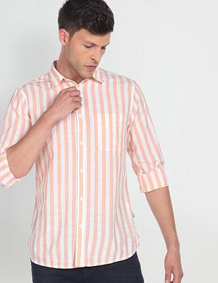 slub vertical stripe spread collar casual shirt