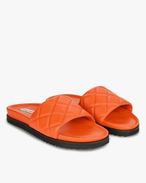 sm-1479 quilted slides