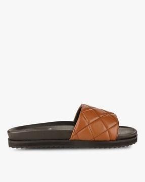 sm-1479 quilted slides