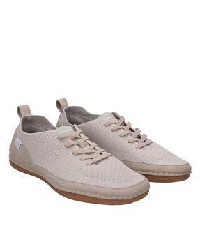 sneakers with lace fastening