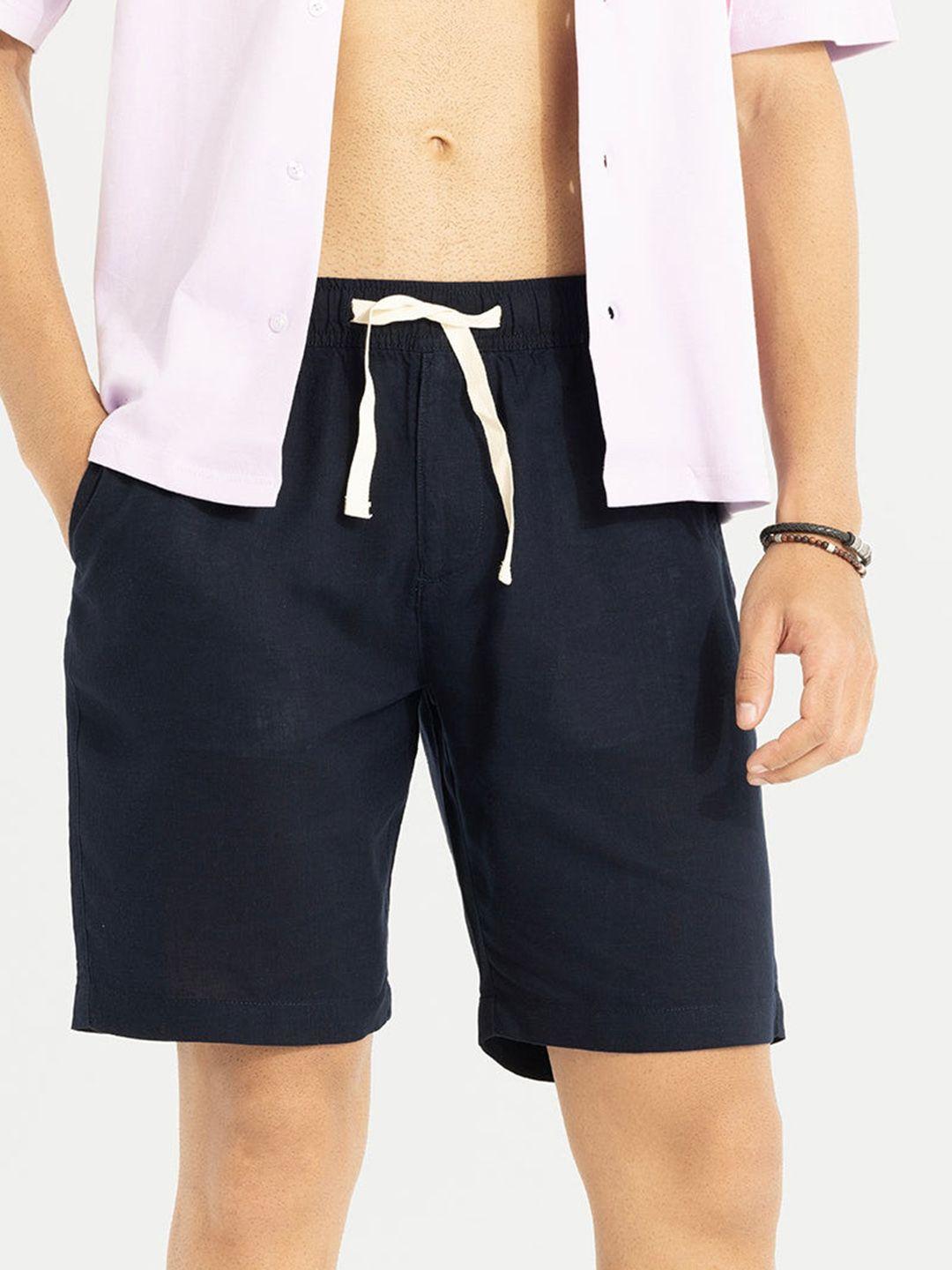 snitch men navy blue mid-rise linen shorts