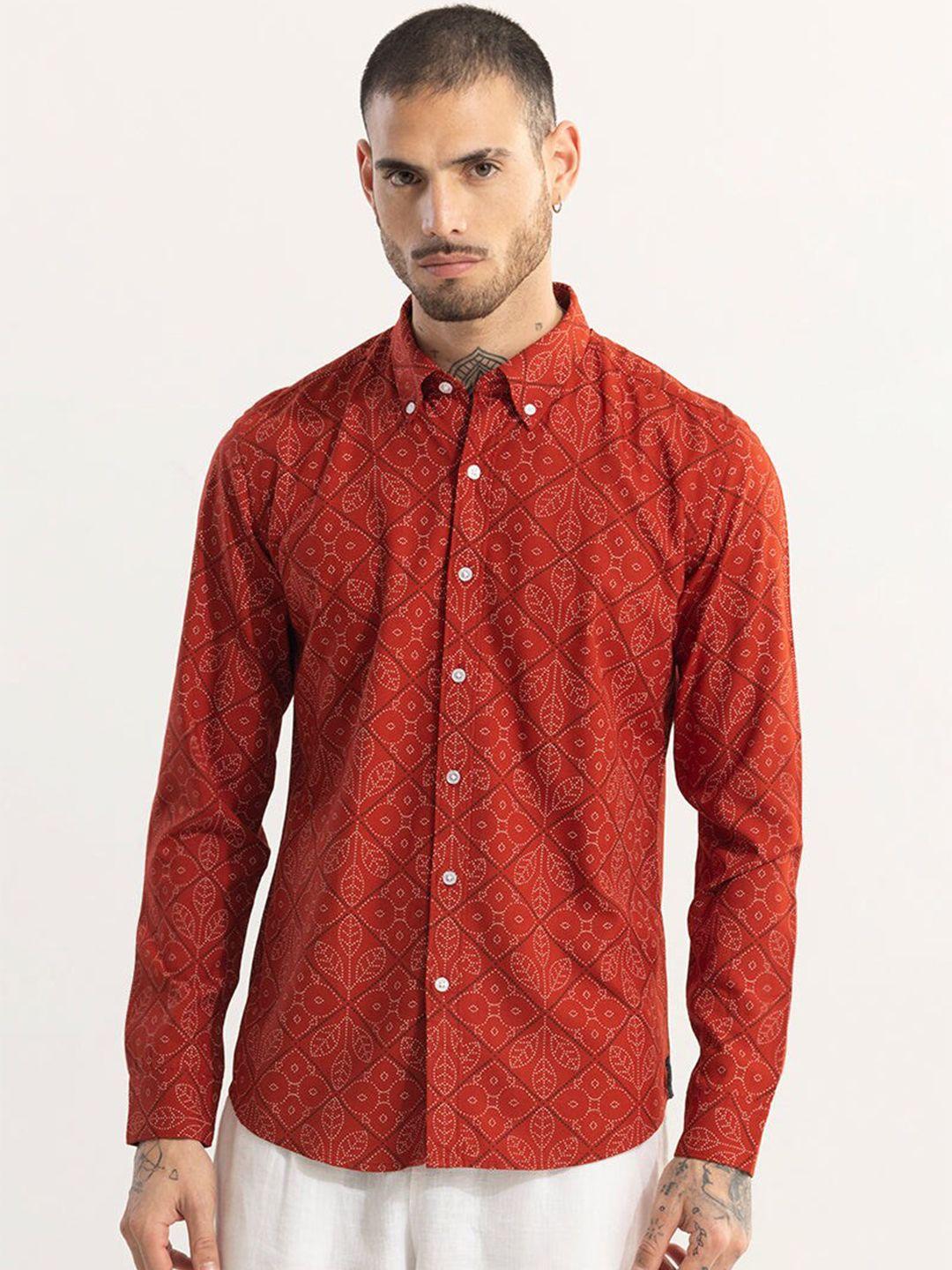 snitch red classic slim fit opaque printed casual shirt