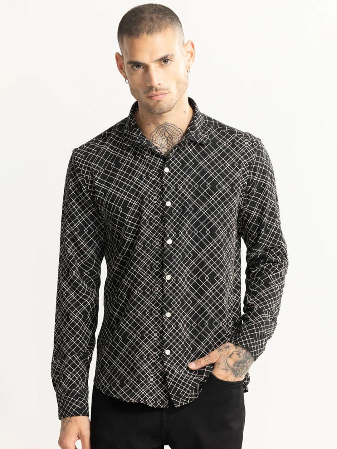 snitch black & white geometric printed cotton classic slim fit opaque casual shirt