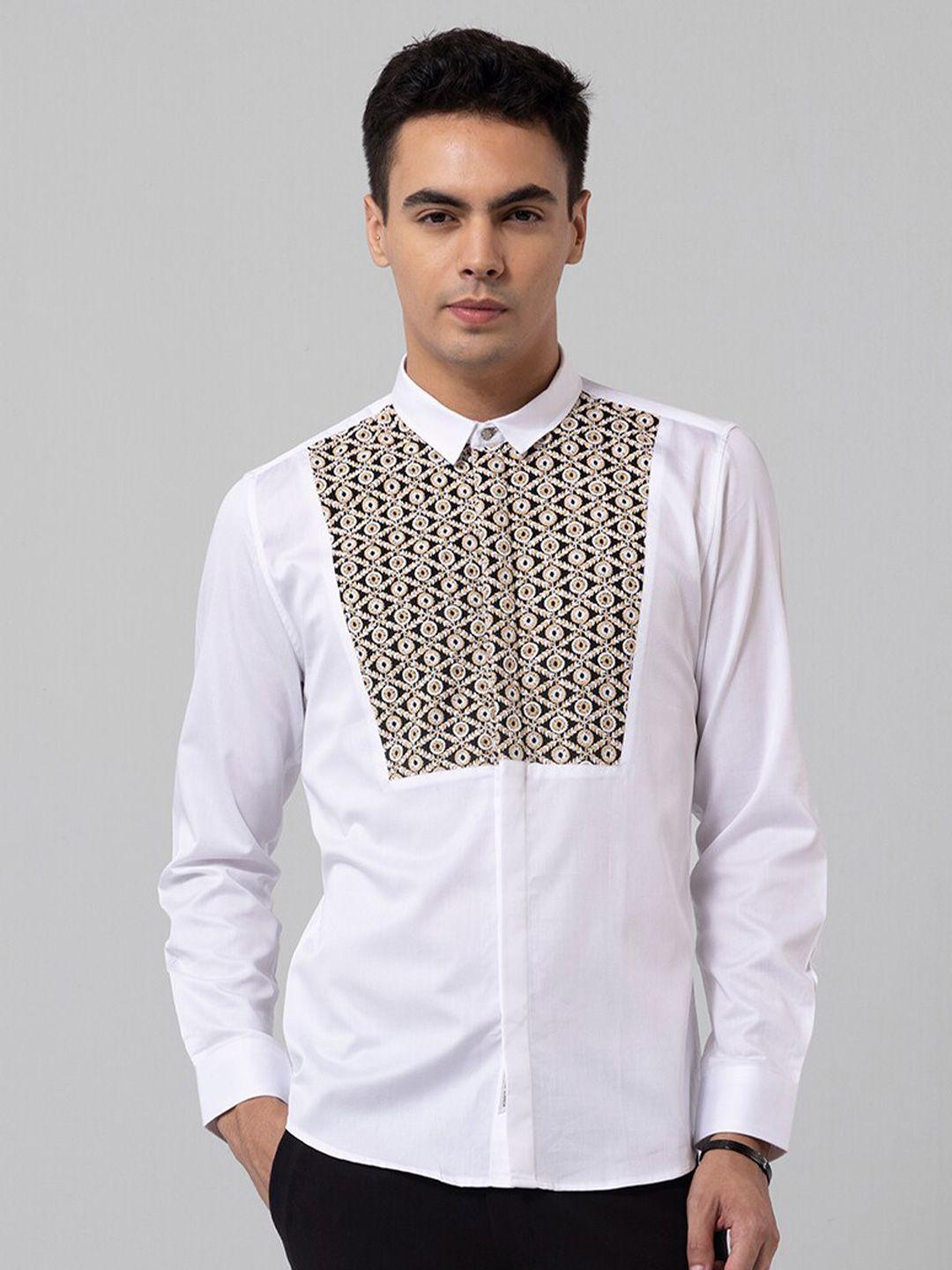snitch black & white slim fit embroidered cotton casual shirt