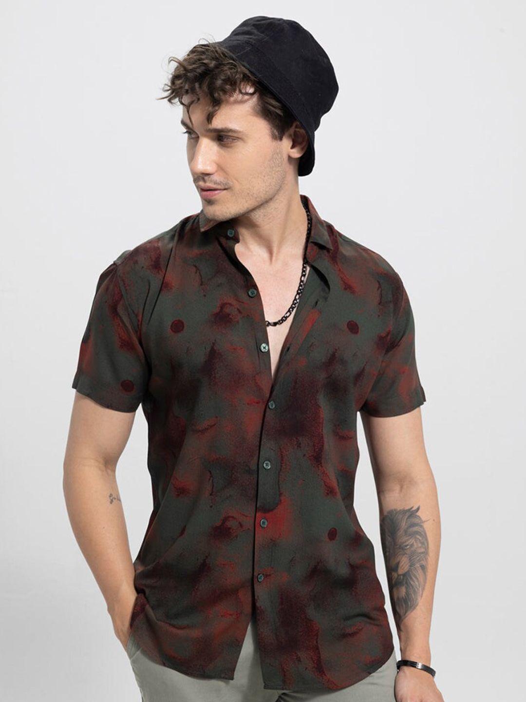 snitch green classic slim fit abstract printed casual shirt