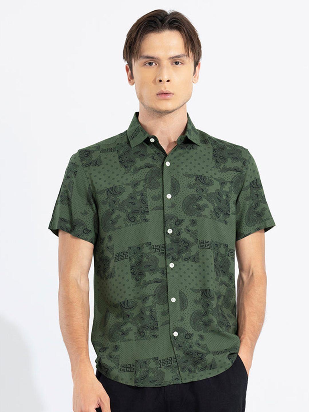 snitch men green classic slim fit printed casual shirt