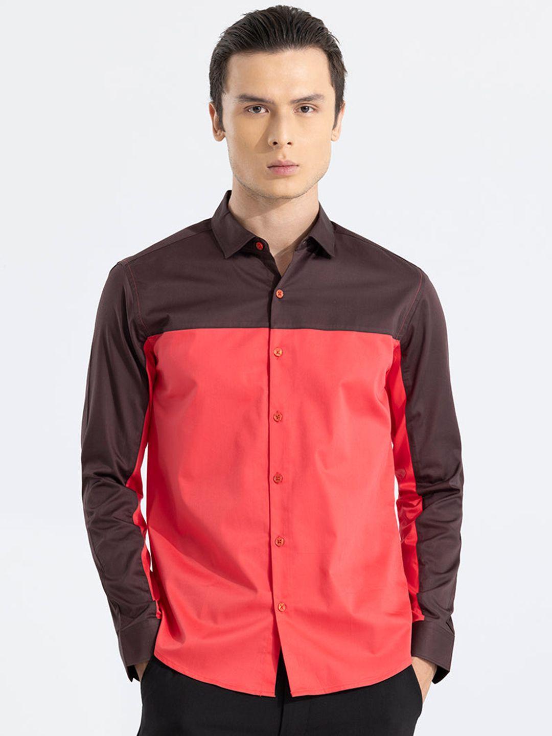 snitch men red classic slim fit opaque casual shirt