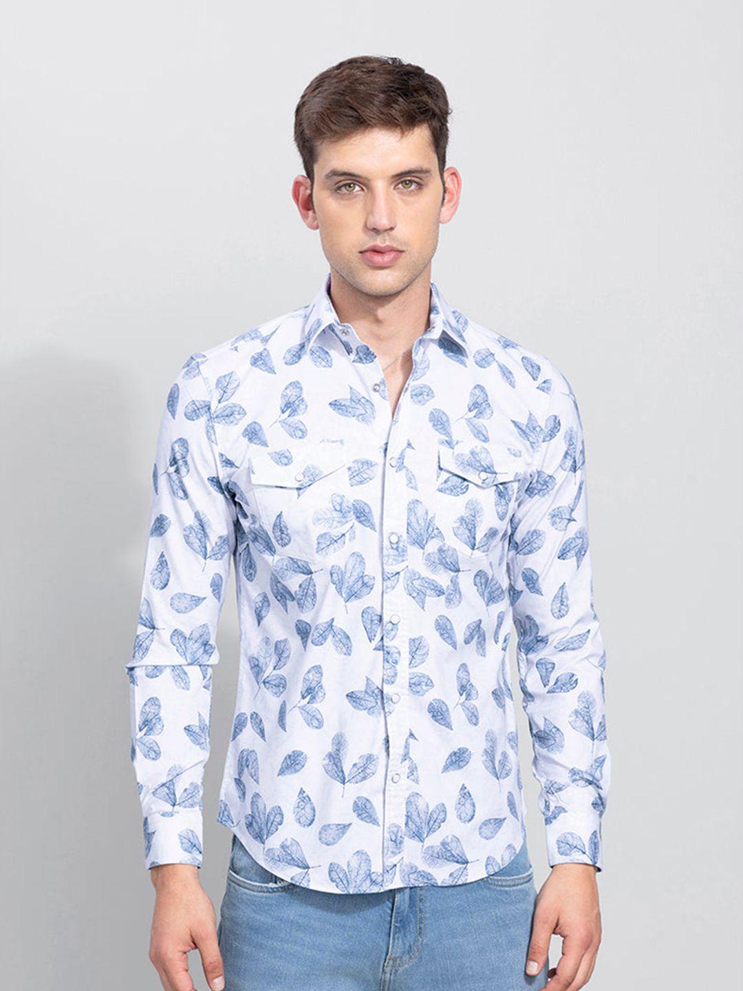 snitch men white slim fit printed casual shirt