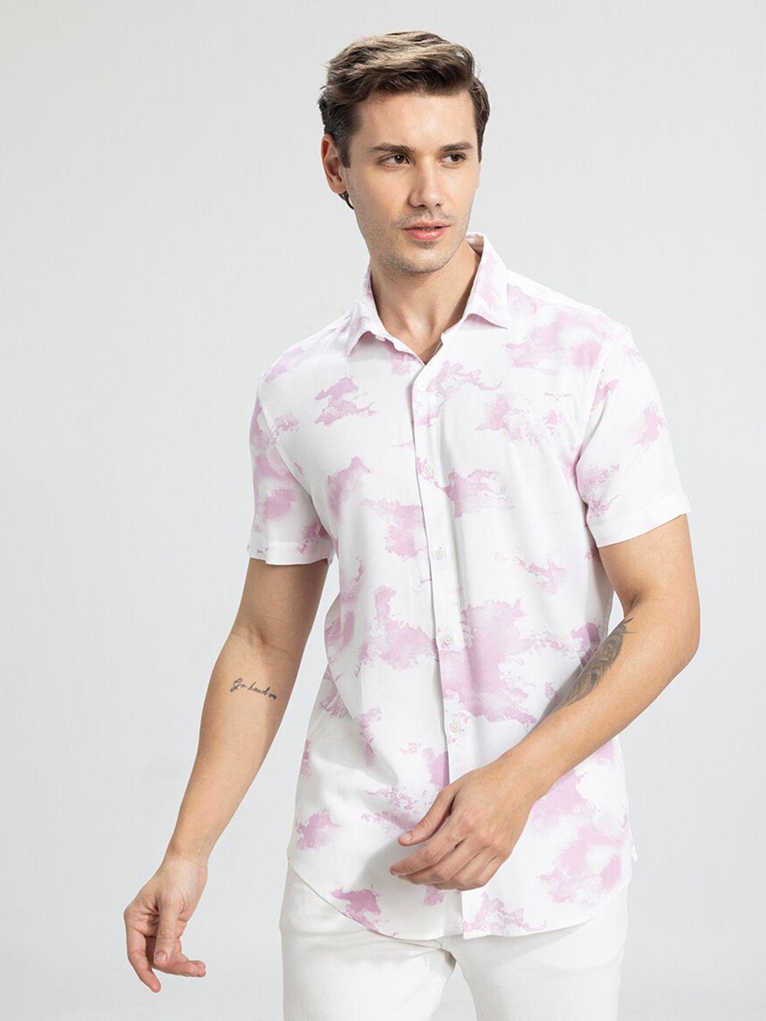 snitch pink slim fit abstract printed casual shirt