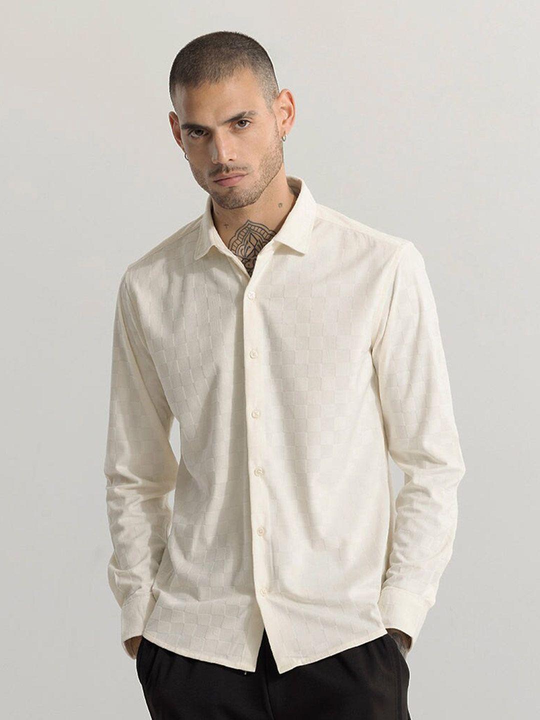 snitch white checked classic slim fit casual shirt