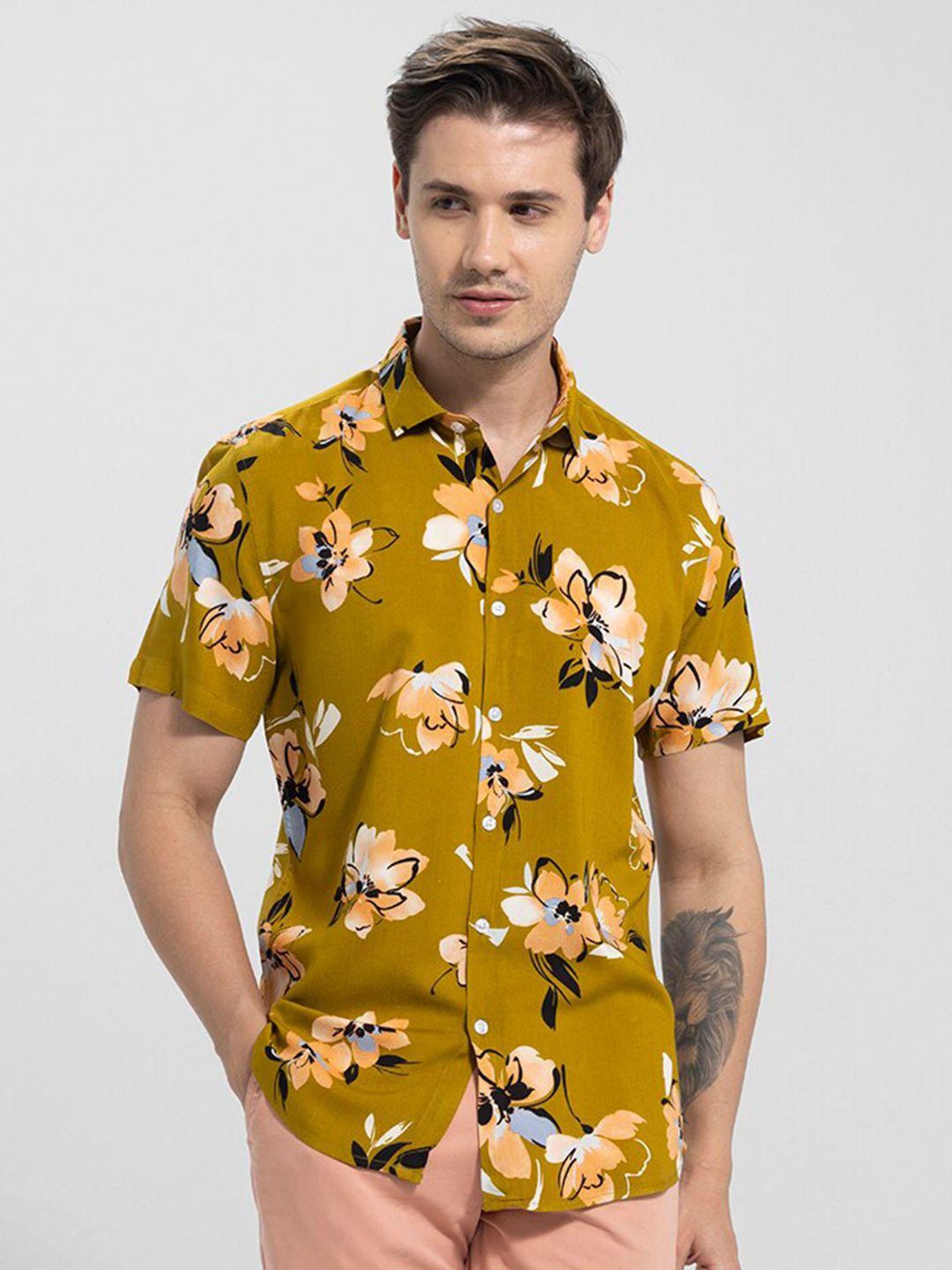 snitch yellow slim fit floral printed casual shirt