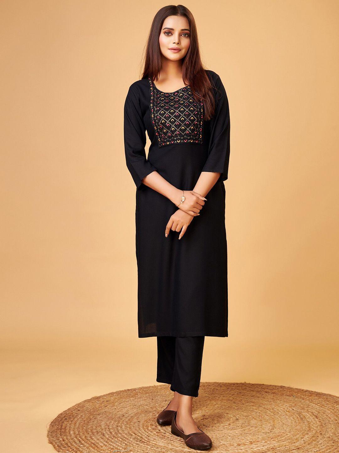 soan geometric yoke design sequinned kurta