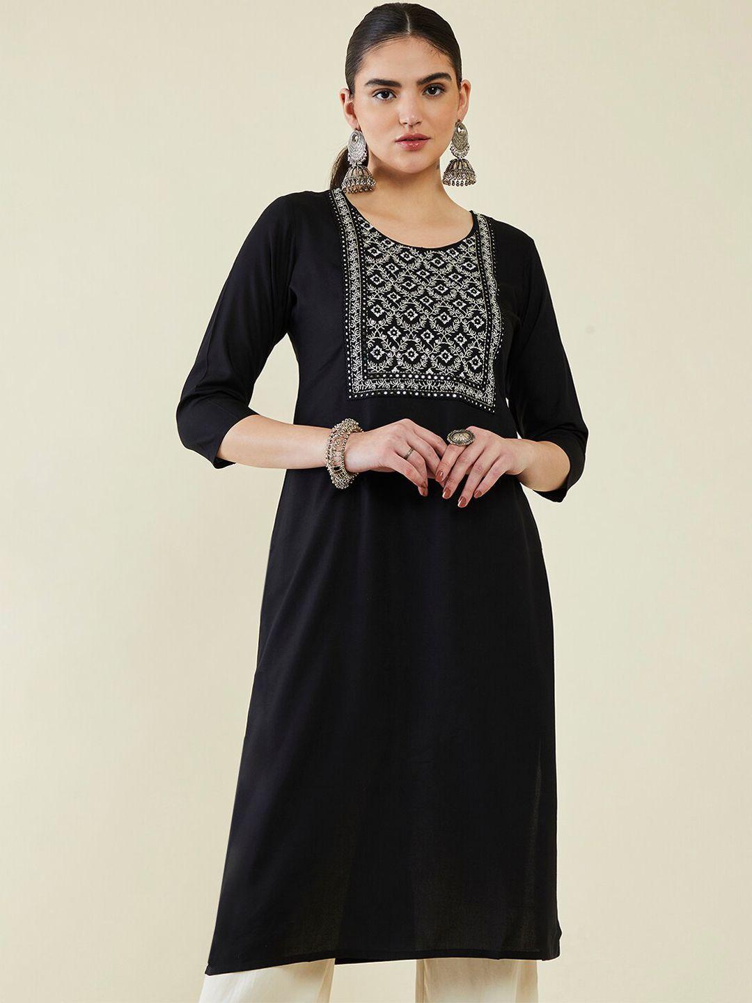 soch geometric yoke design mirror work kurta