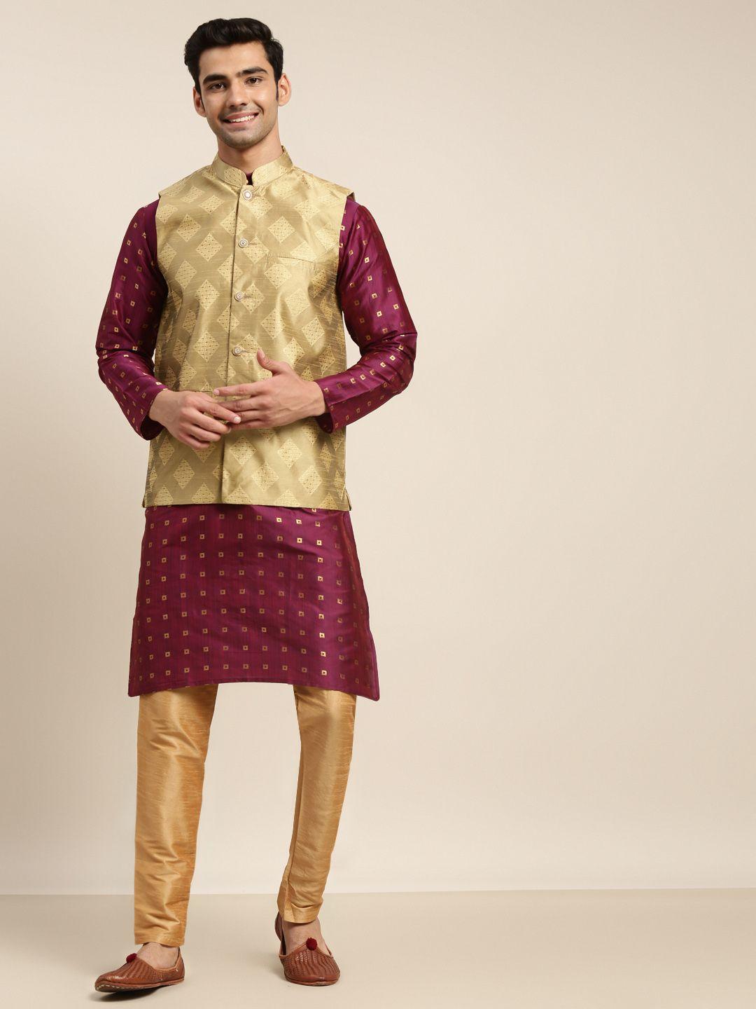 sojanya men purple kurta with churidar & nehru jacket