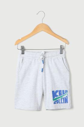 solid cotton regular fit boys shorts - ecru