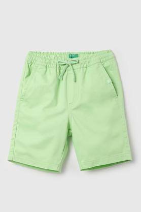 solid cotton regular fit boys shorts - green