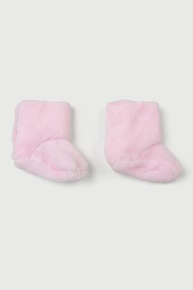solid cotton regular fit infant girls mitten - pink