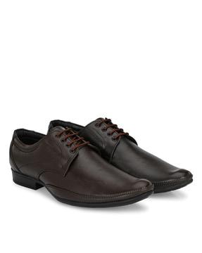 solid lace-up formal shoe
