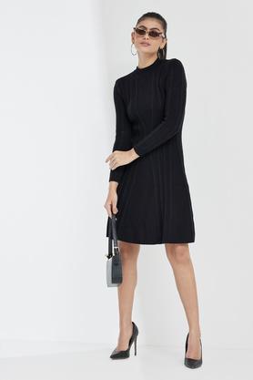 solid round neck blended women's knee length dress - black