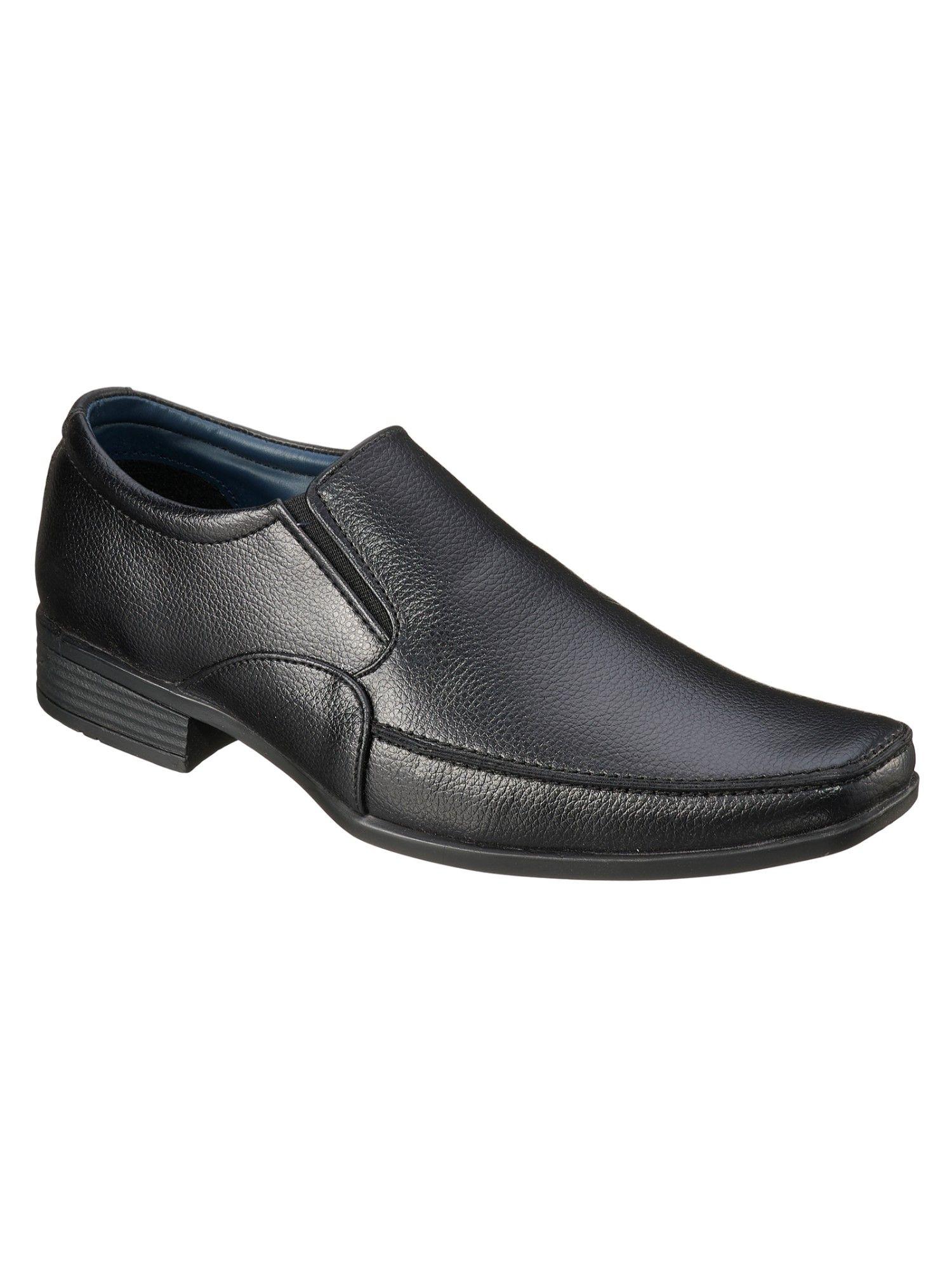 solid/plain black formal shoes