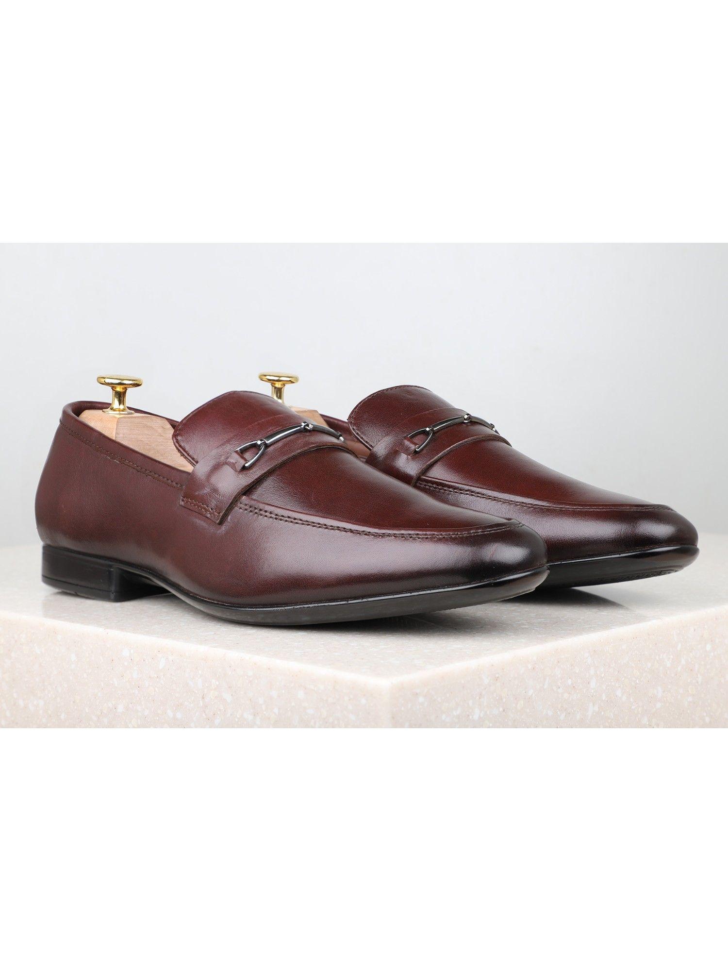 solid/plain burgundy formal shoes