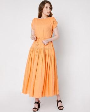 solid  round-neck dress