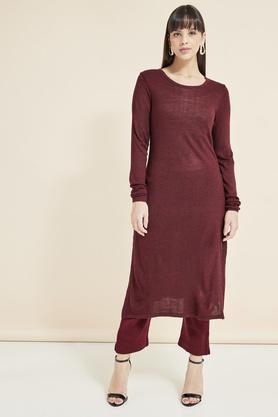 solid acrylic round neck women's kurta - maroon