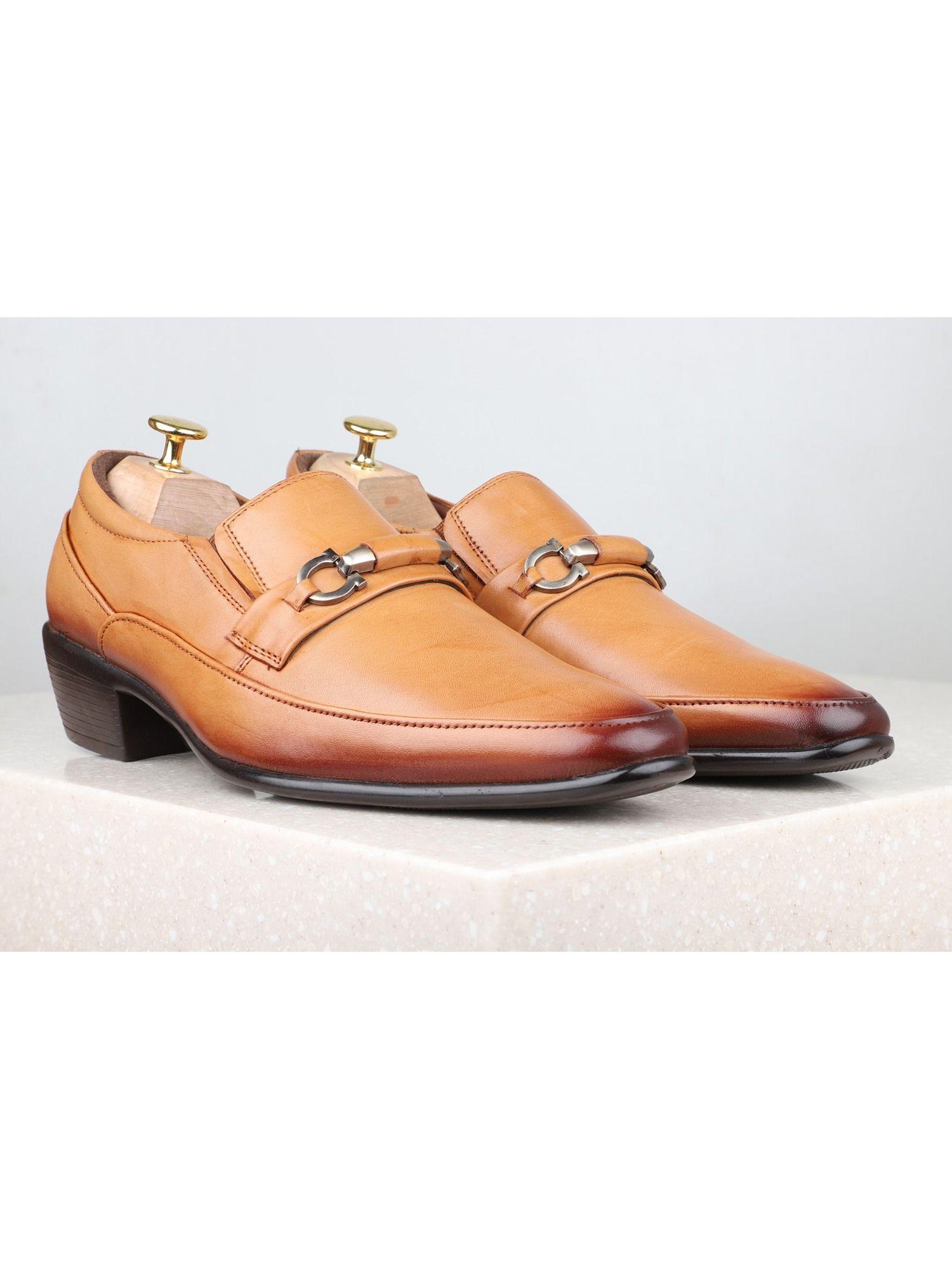 solid and plain tan casual shoes
