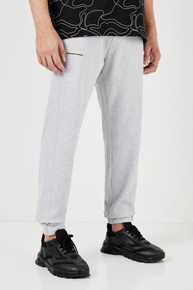 solid blended fabric regular fit men's joggers - grey melange