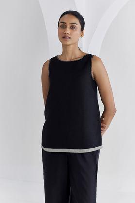 solid blended fabric round neck women's top - black