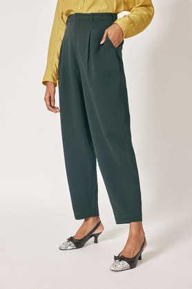 solid blended fabric tapered fit women's pants - green