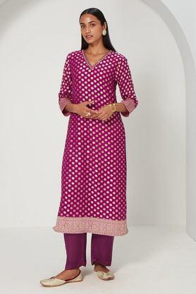 solid blended fabric v-neck women's casual wear kurta - purple